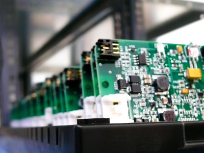 Hardware-Manufacturer—Team-of-experts-from-Infodev-EDI Hardware manufacturer and experts - for APC and ITS - Infodev EDI inc.